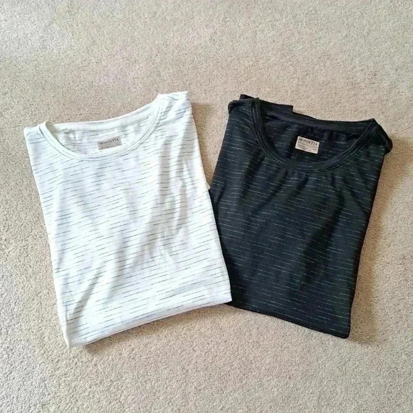 NWOT Set of  2 Mondetta Performance Tees Medium Black and Cream Short Sleeved - Picture 1 of 13